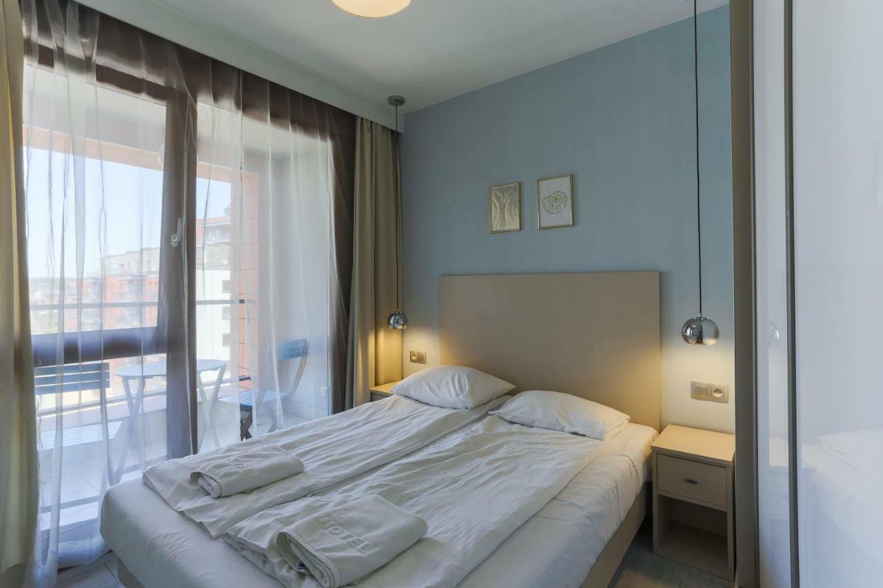 Unique Motlawa Riverbank Apartment غدانسك المظهر الخارجي الصورة